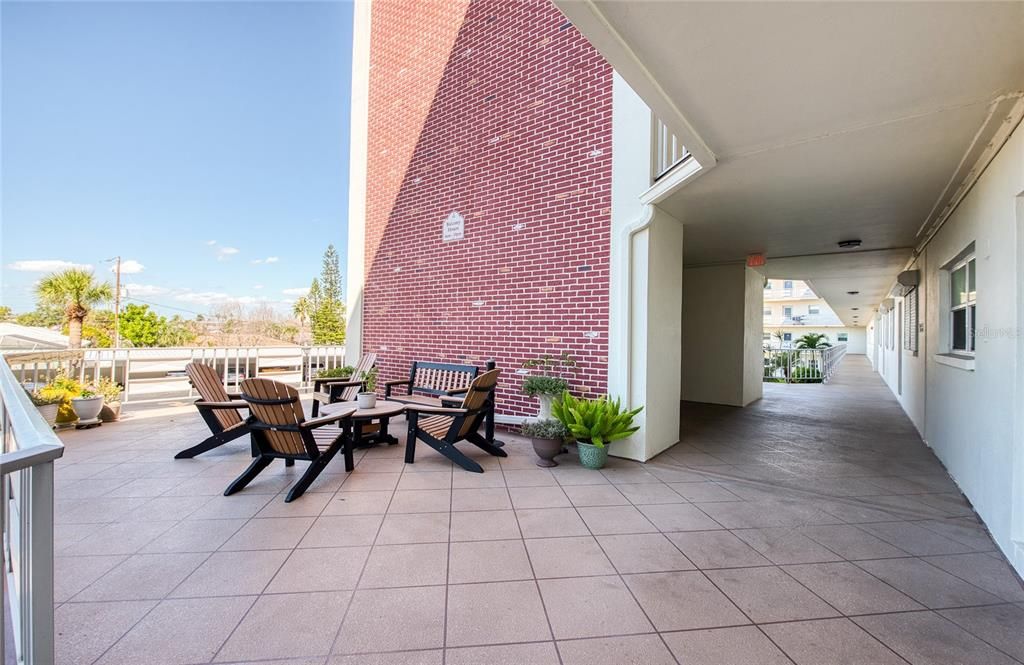 For Sale: $399,900 (1 beds, 1 baths, 1145 Square Feet)