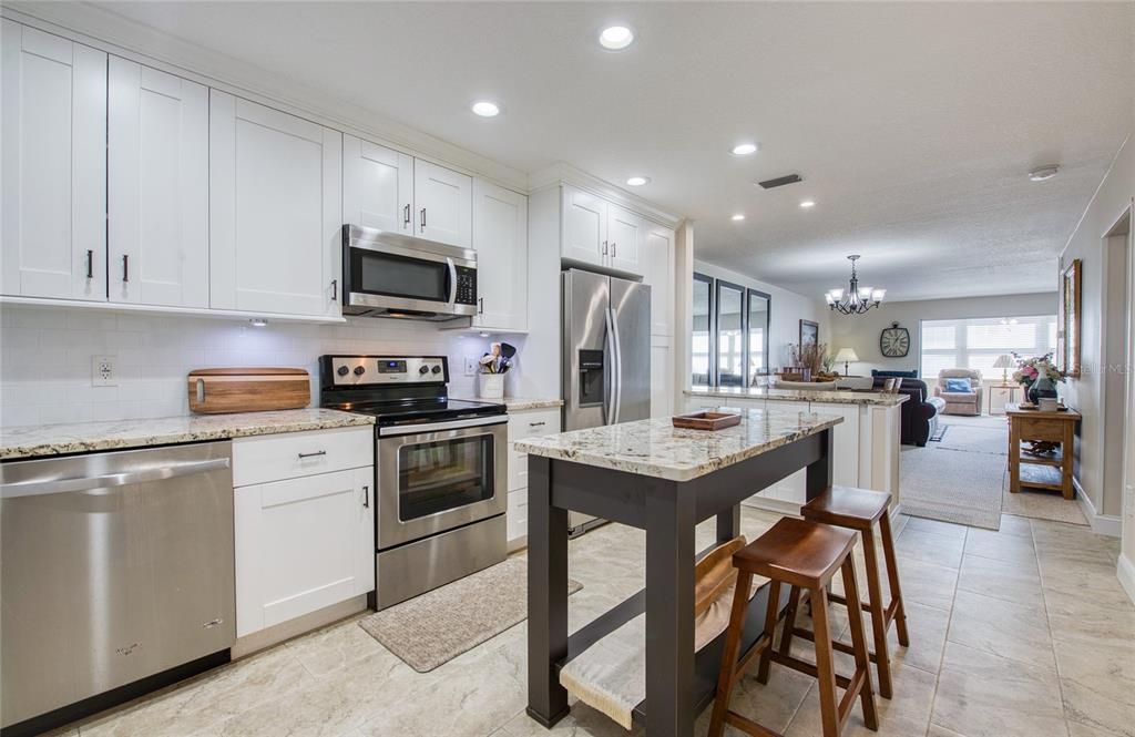 For Sale: $399,900 (1 beds, 1 baths, 1145 Square Feet)