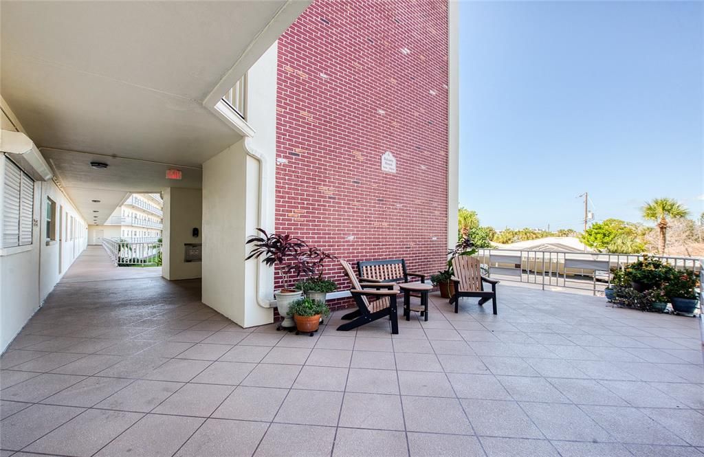 For Sale: $399,900 (1 beds, 1 baths, 1145 Square Feet)