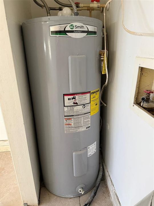 For Sale: $399,900 (3 beds, 2 baths, 1722 Square Feet)