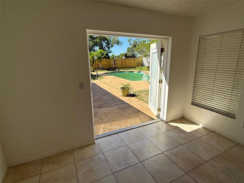 For Sale: $399,900 (3 beds, 2 baths, 1722 Square Feet)