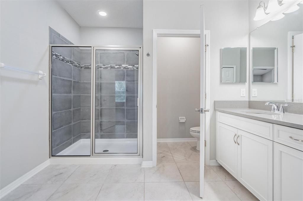 Под контрактом: $424,900 (3 спален, 2 ванн, 1933 Квадратных фут)