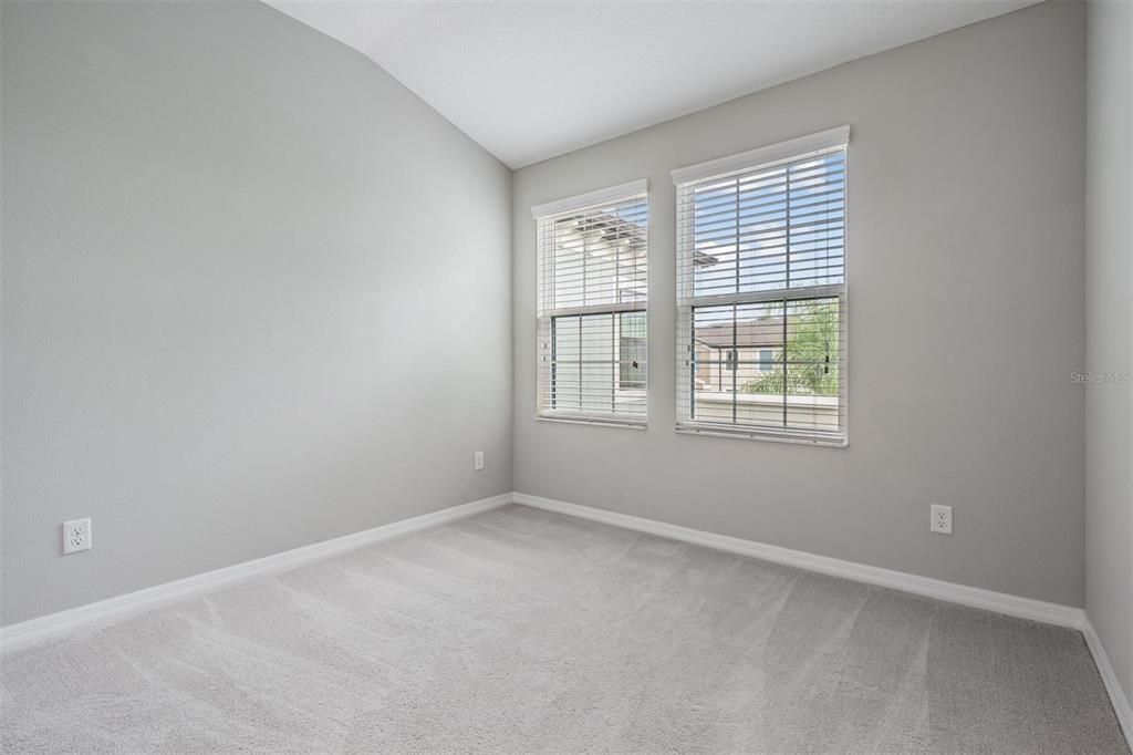 Под контрактом: $424,900 (3 спален, 2 ванн, 1933 Квадратных фут)