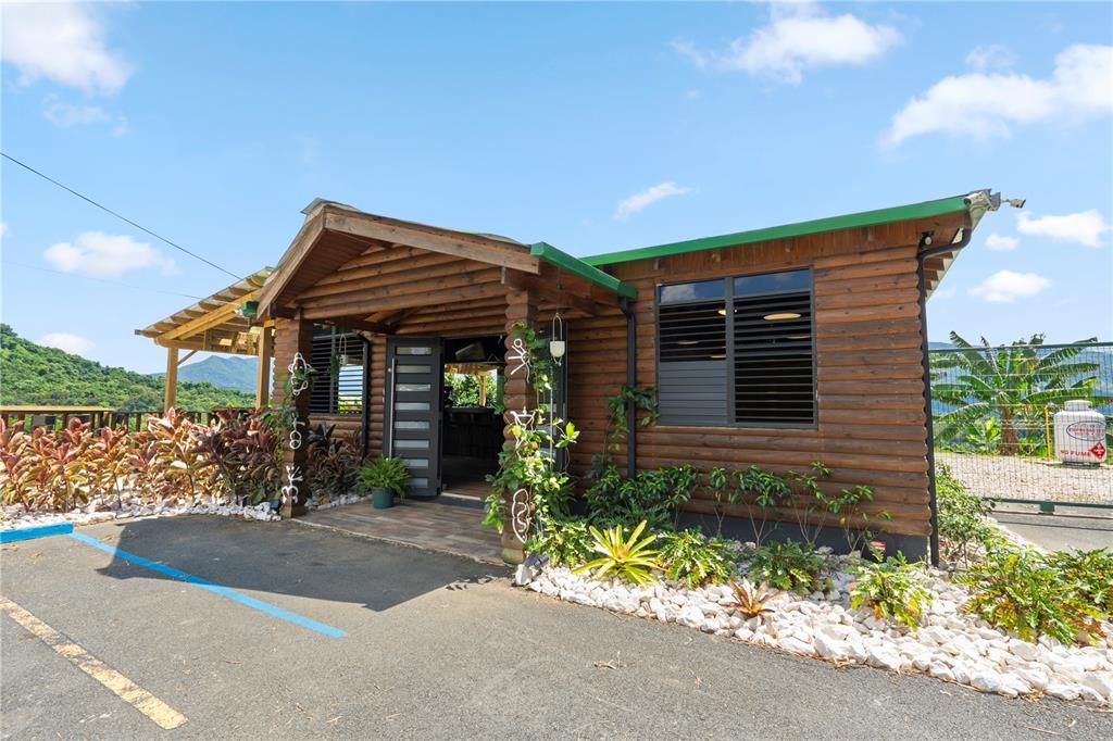 For Sale: $4,495,000 (4 beds, 2 baths, 4067 Square Feet)