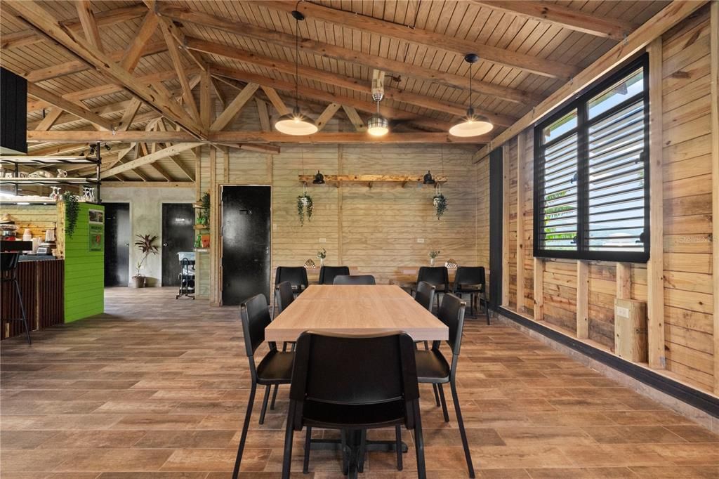 For Sale: $4,495,000 (4 beds, 2 baths, 4067 Square Feet)