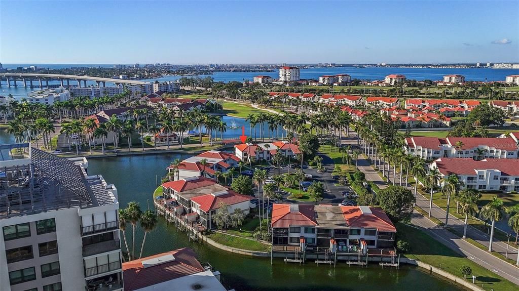 Active With Contract: $349,900 (2 beds, 2 baths, 890 Square Feet)