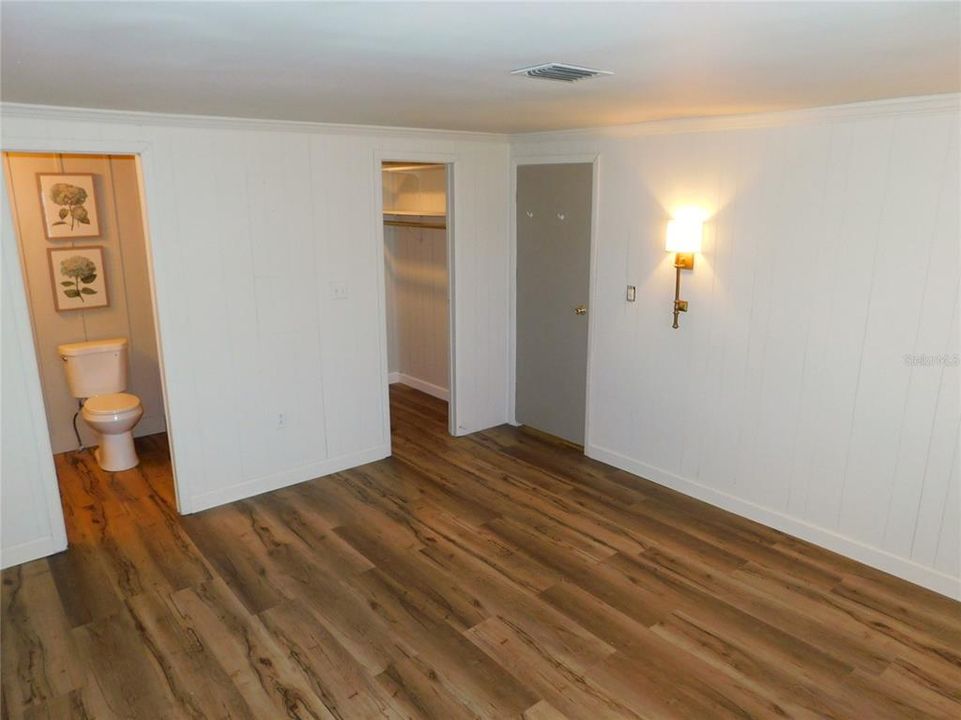 For Sale: $174,000 (2 beds, 2 baths, 1232 Square Feet)