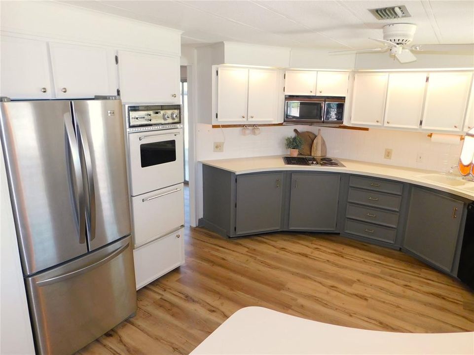 For Sale: $174,000 (2 beds, 2 baths, 1232 Square Feet)