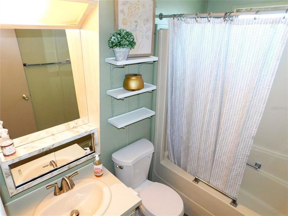 For Sale: $174,000 (2 beds, 2 baths, 1232 Square Feet)