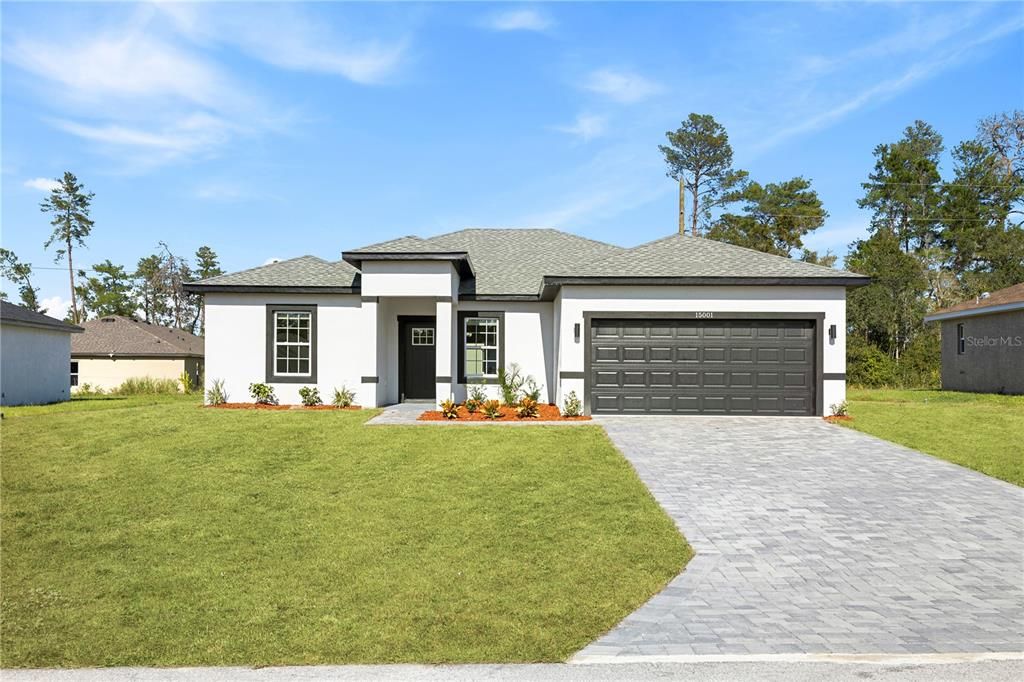 For Sale: $319,900 (4 beds, 3 baths, 1892 Square Feet)