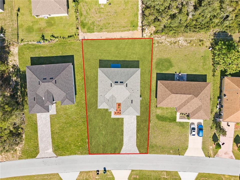 For Sale: $319,900 (4 beds, 3 baths, 1892 Square Feet)