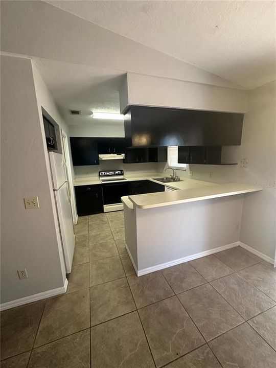Activo con contrato: $164,900 (3 camas, 2 baños, 1209 Pies cuadrados)