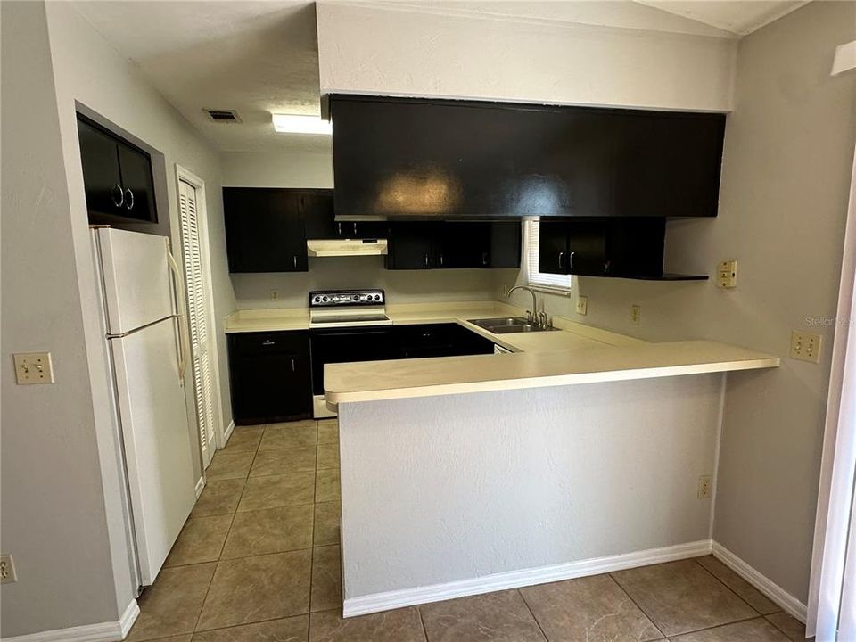 Activo con contrato: $164,900 (3 camas, 2 baños, 1209 Pies cuadrados)