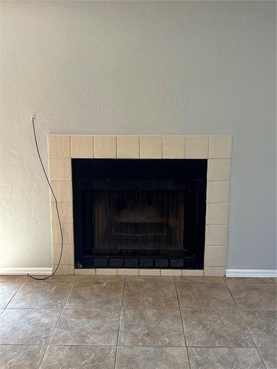 Activo con contrato: $164,900 (3 camas, 2 baños, 1209 Pies cuadrados)