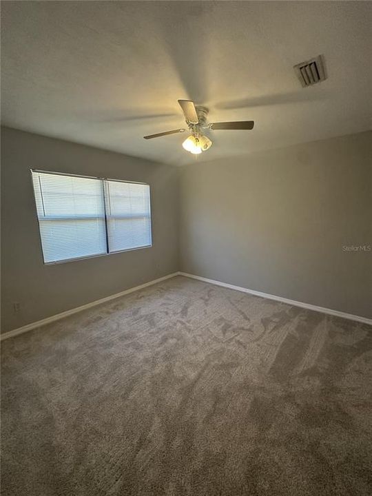 Activo con contrato: $164,900 (3 camas, 2 baños, 1209 Pies cuadrados)