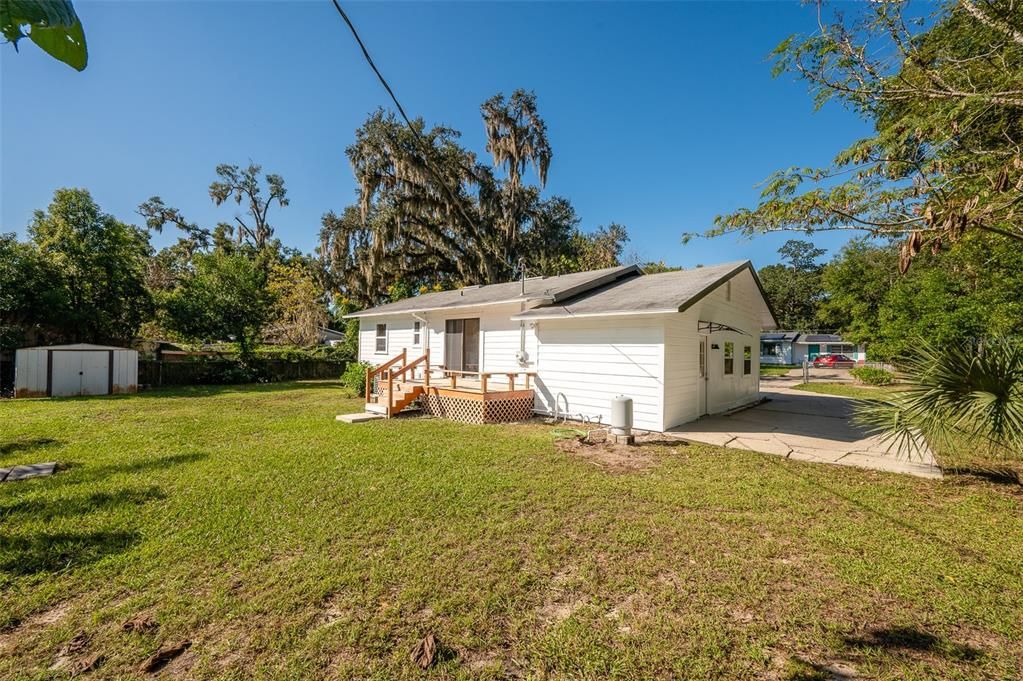 For Sale: $199,000 (2 beds, 1 baths, 1123 Square Feet)