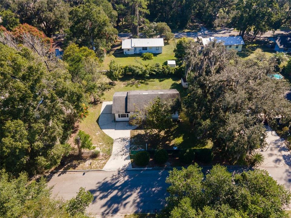 For Sale: $199,000 (2 beds, 1 baths, 1123 Square Feet)