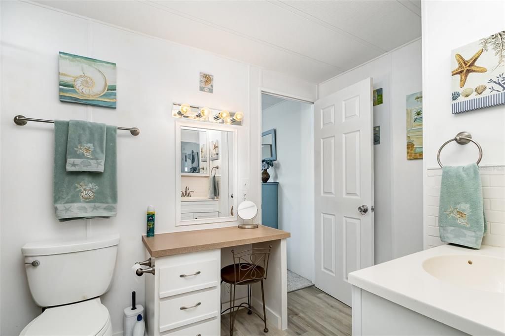 待售: $157,900 (2 贝兹, 2 浴室, 1464 平方英尺)