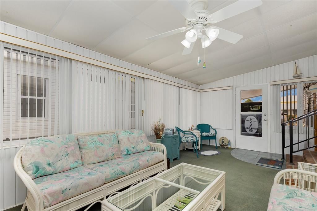 待售: $157,900 (2 贝兹, 2 浴室, 1464 平方英尺)