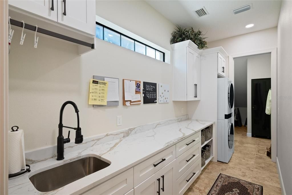 待售: $2,195,000 (5 贝兹, 6 浴室, 5564 平方英尺)