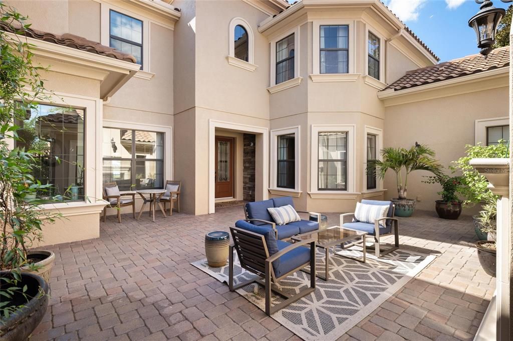 待售: $2,195,000 (5 贝兹, 6 浴室, 5564 平方英尺)