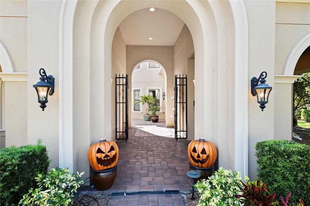 待售: $2,195,000 (5 贝兹, 6 浴室, 5564 平方英尺)