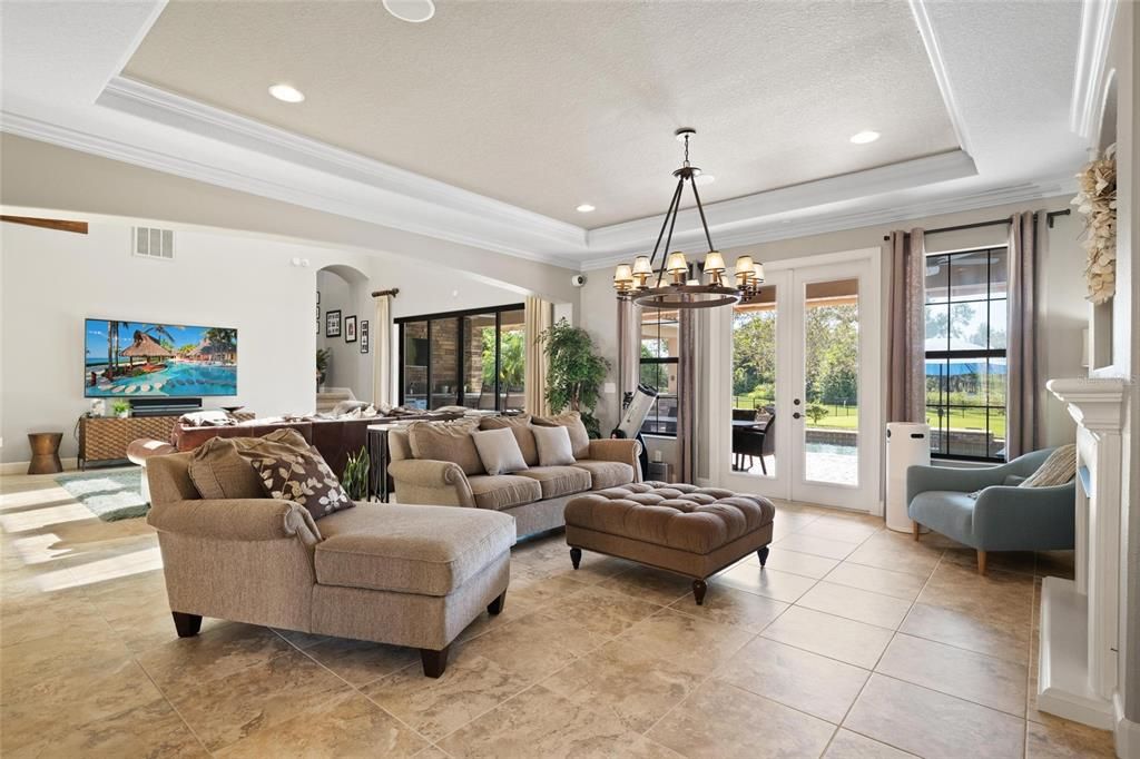 待售: $2,195,000 (5 贝兹, 6 浴室, 5564 平方英尺)