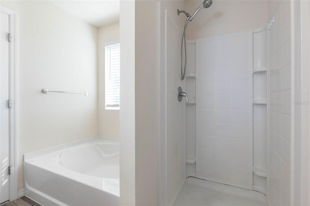 Active With Contract: $314,000 (4 beds, 2 baths, 2046 Square Feet)