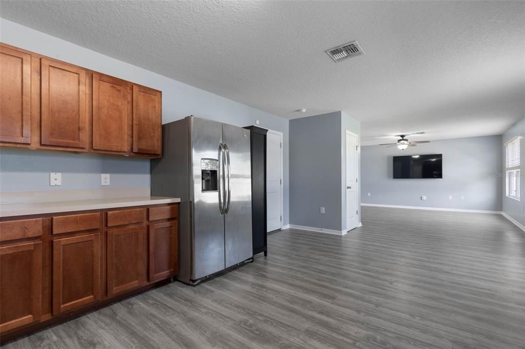 Active With Contract: $314,000 (4 beds, 2 baths, 2046 Square Feet)
