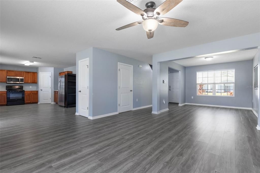 Active With Contract: $314,000 (4 beds, 2 baths, 2046 Square Feet)