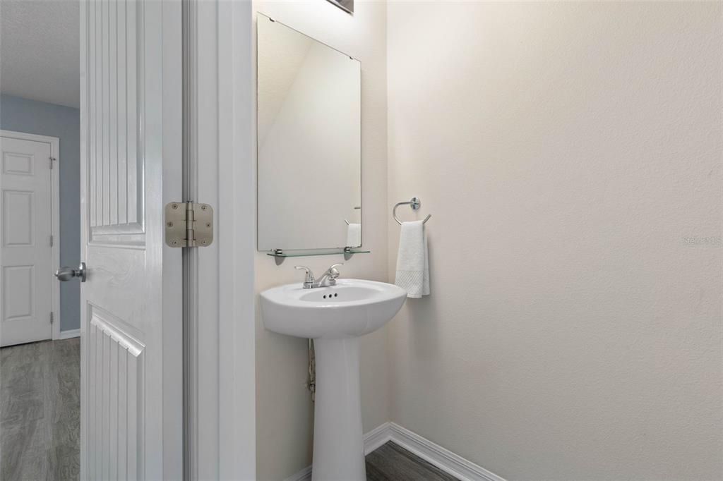 Active With Contract: $314,000 (4 beds, 2 baths, 2046 Square Feet)