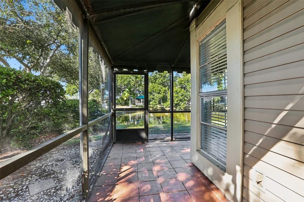 Active With Contract: $228,650 (2 beds, 2 baths, 1234 Square Feet)