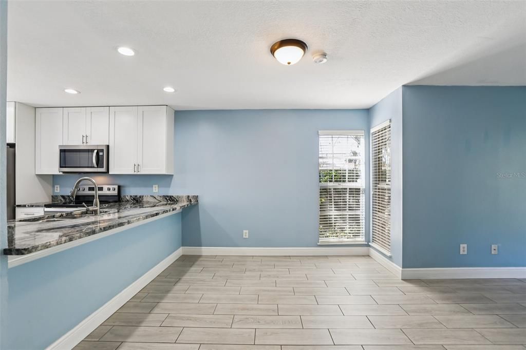 Active With Contract: $228,650 (2 beds, 2 baths, 1234 Square Feet)