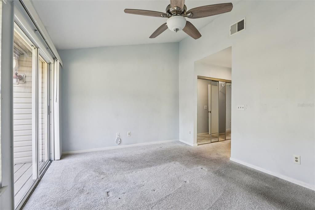 Active With Contract: $228,650 (2 beds, 2 baths, 1234 Square Feet)