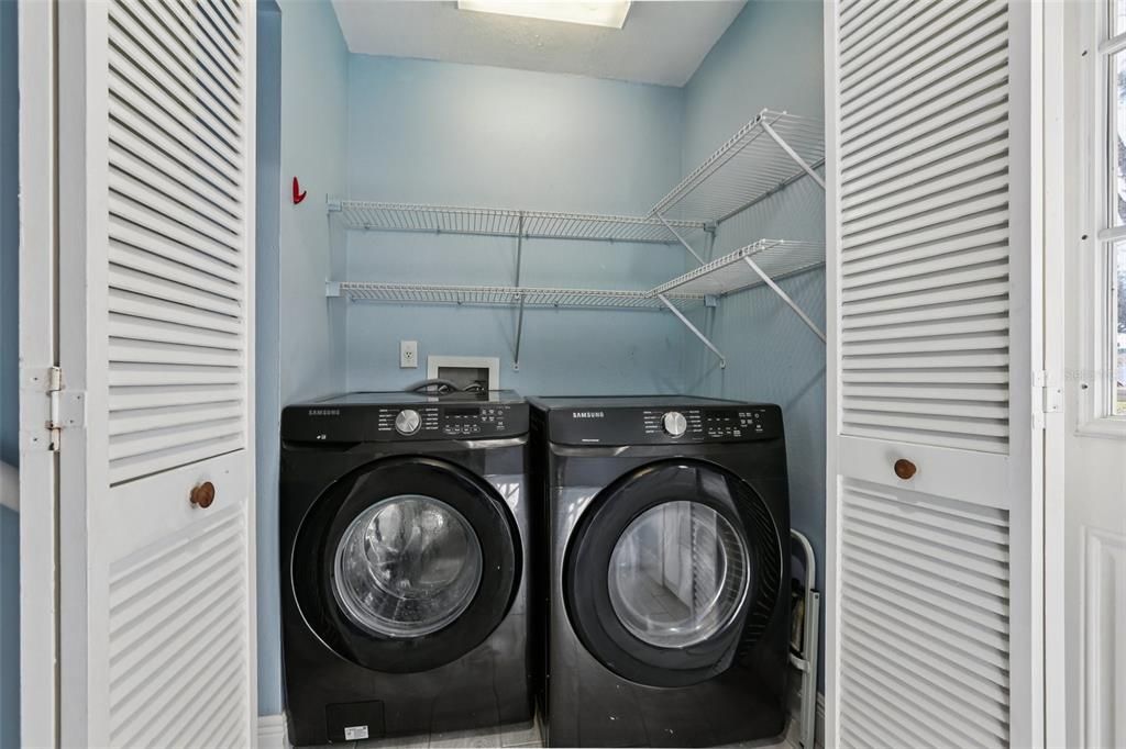 Active With Contract: $228,650 (2 beds, 2 baths, 1234 Square Feet)