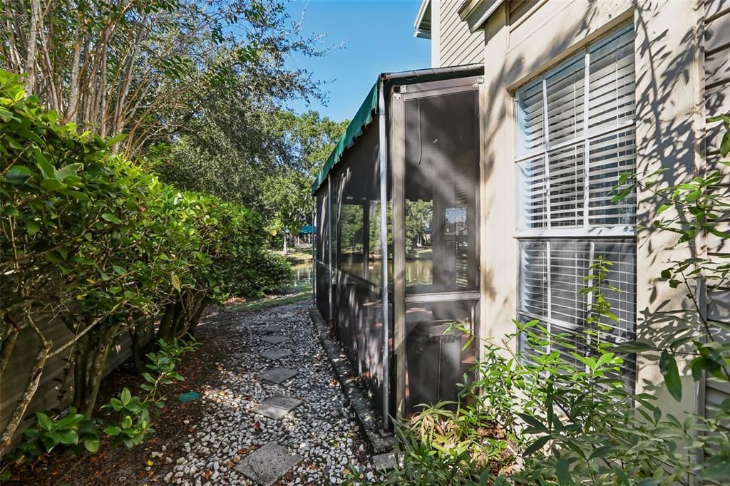 Active With Contract: $228,650 (2 beds, 2 baths, 1234 Square Feet)