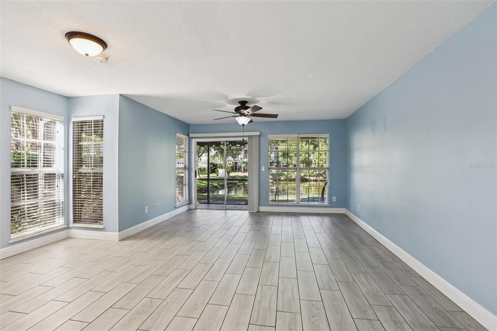 Active With Contract: $228,650 (2 beds, 2 baths, 1234 Square Feet)