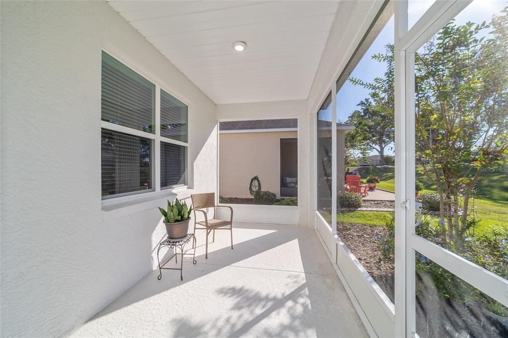 For Sale: $225,000 (2 beds, 2 baths, 1225 Square Feet)