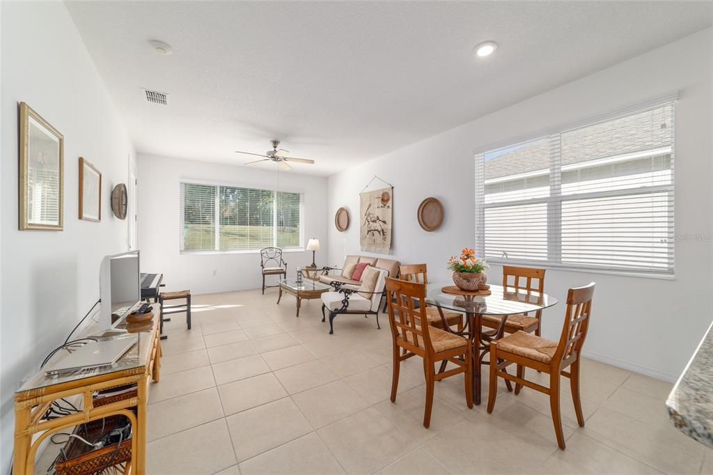 For Sale: $225,000 (2 beds, 2 baths, 1225 Square Feet)