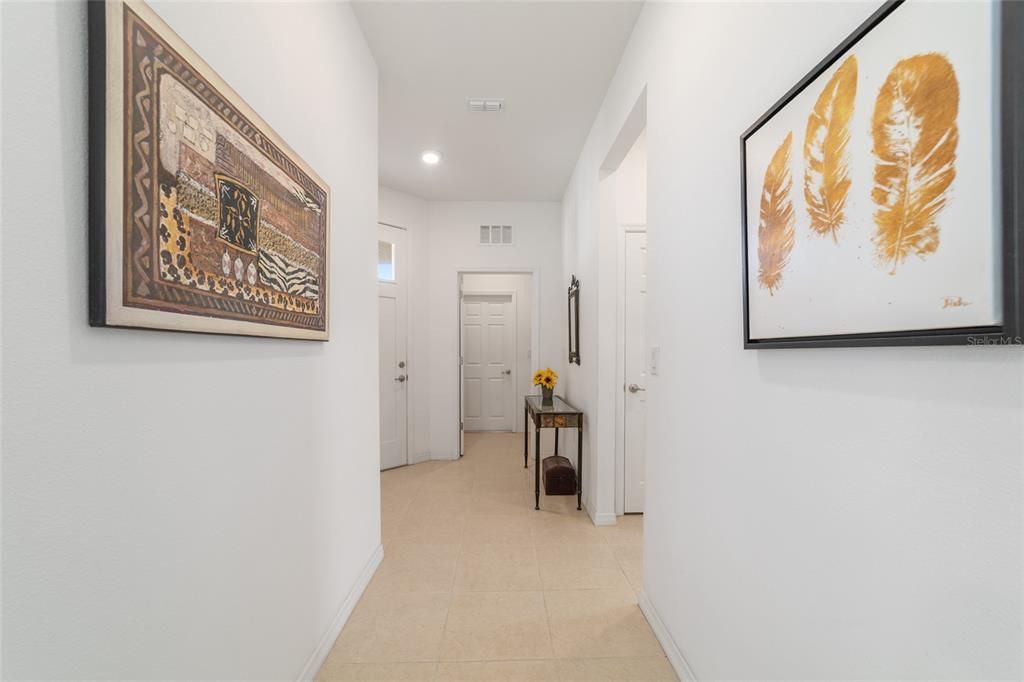 For Sale: $225,000 (2 beds, 2 baths, 1225 Square Feet)