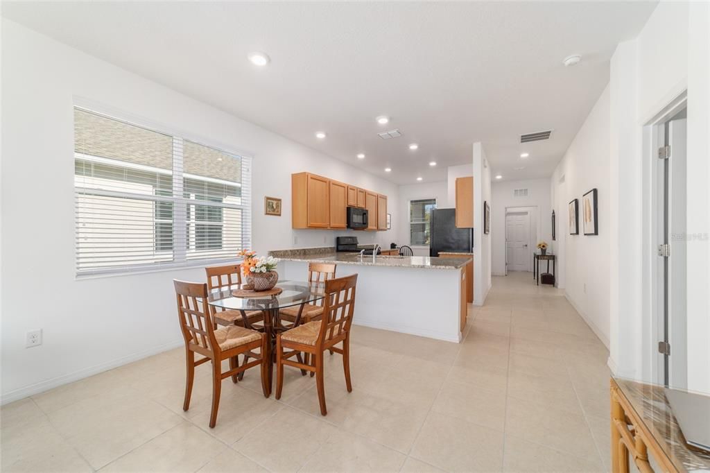 For Sale: $225,000 (2 beds, 2 baths, 1225 Square Feet)