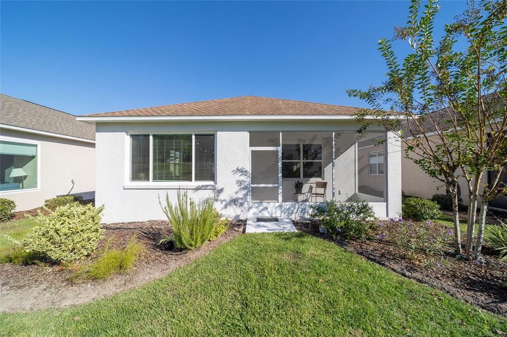 For Sale: $225,000 (2 beds, 2 baths, 1225 Square Feet)