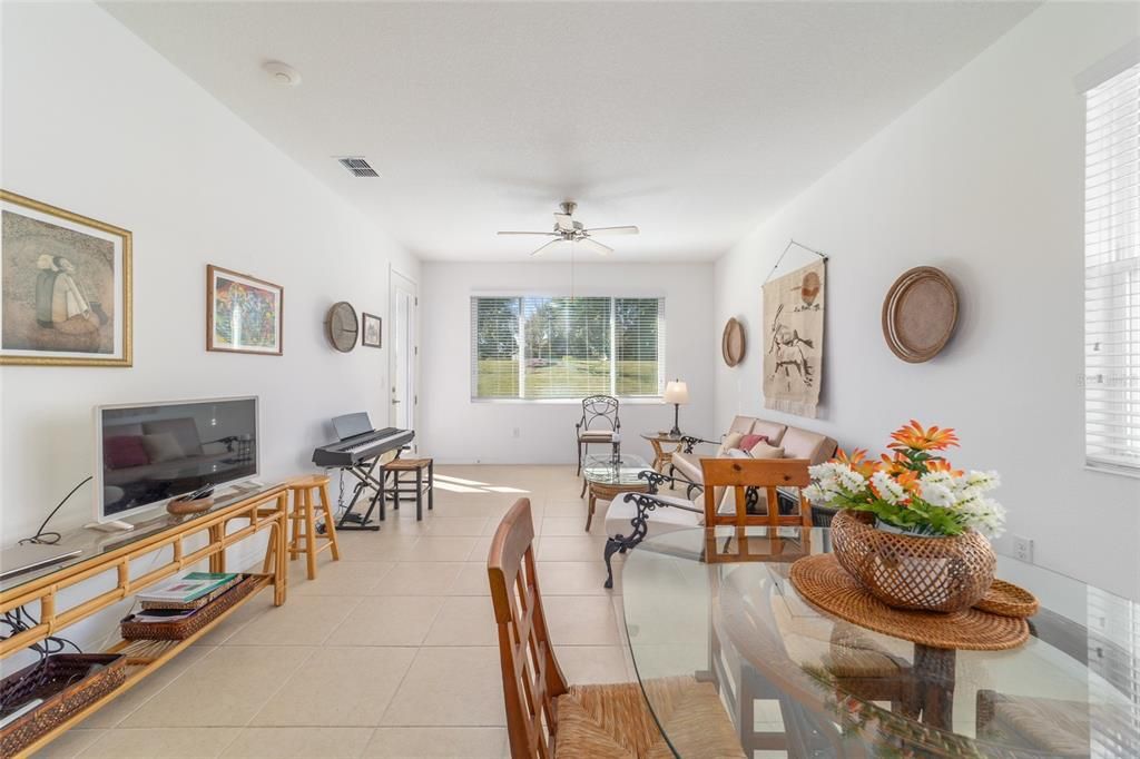 For Sale: $225,000 (2 beds, 2 baths, 1225 Square Feet)