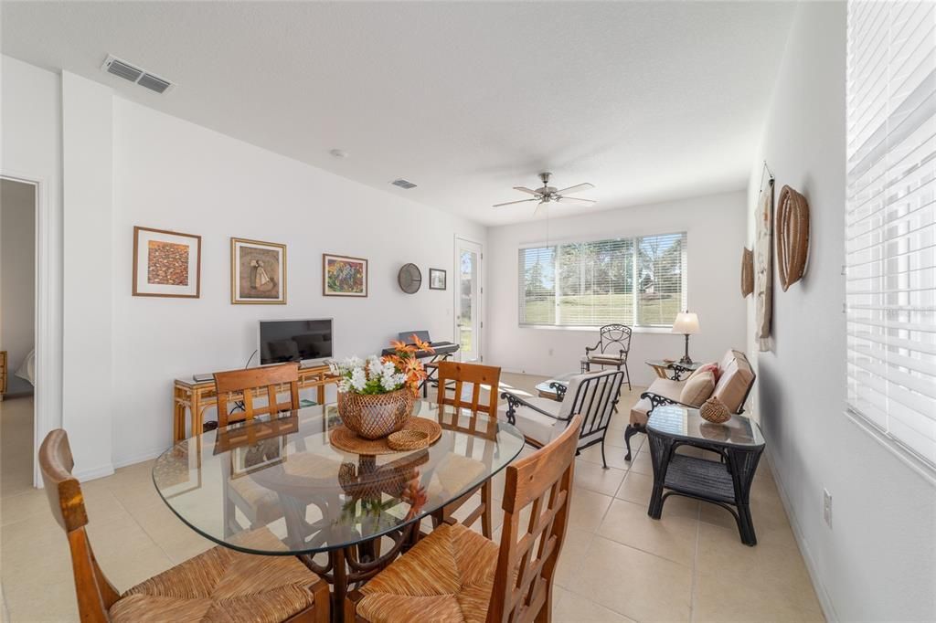 For Sale: $225,000 (2 beds, 2 baths, 1225 Square Feet)