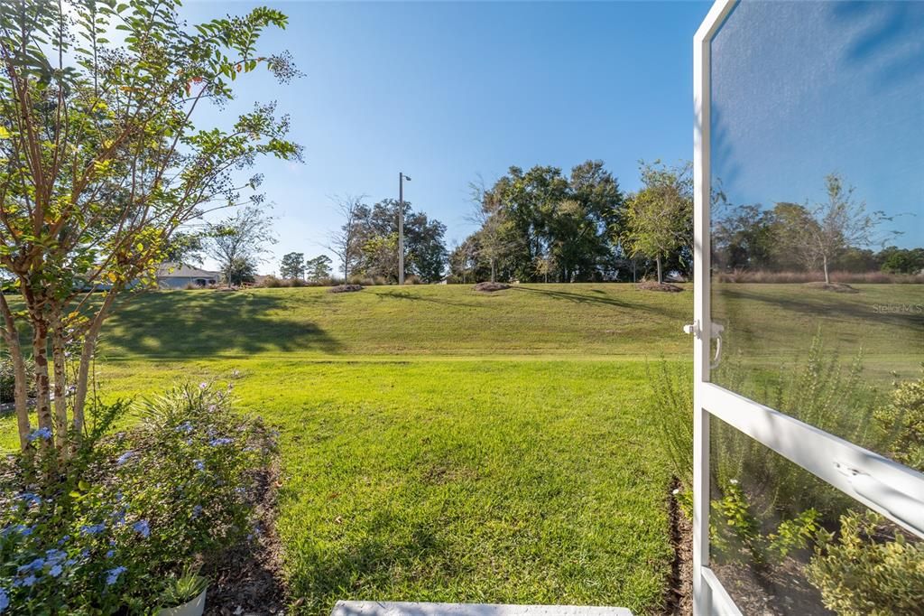 For Sale: $225,000 (2 beds, 2 baths, 1225 Square Feet)