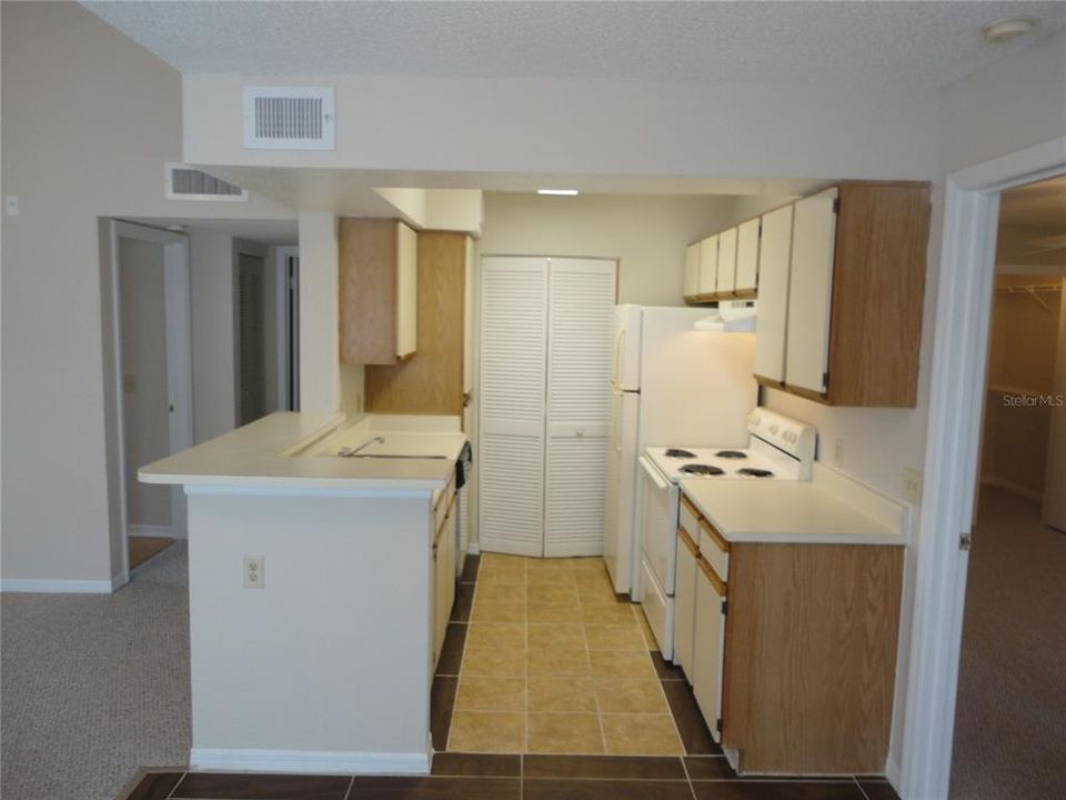 For Rent: $1,500 (2 beds, 2 baths, 836 Square Feet)