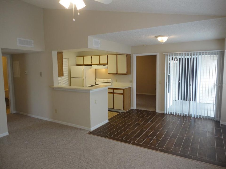 For Rent: $1,500 (2 beds, 2 baths, 836 Square Feet)
