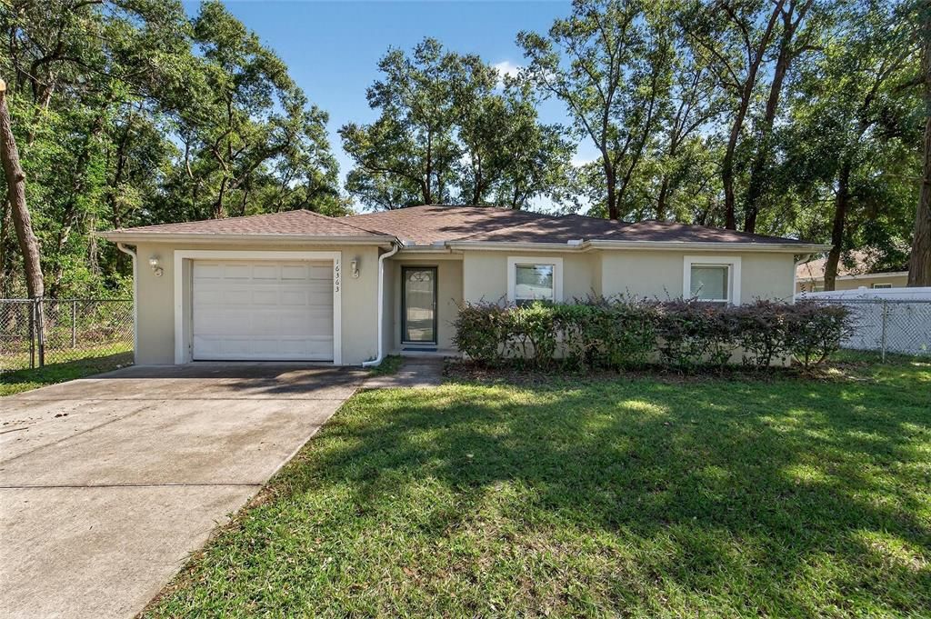 For Sale: $269,000 (3 beds, 2 baths, 1298 Square Feet)