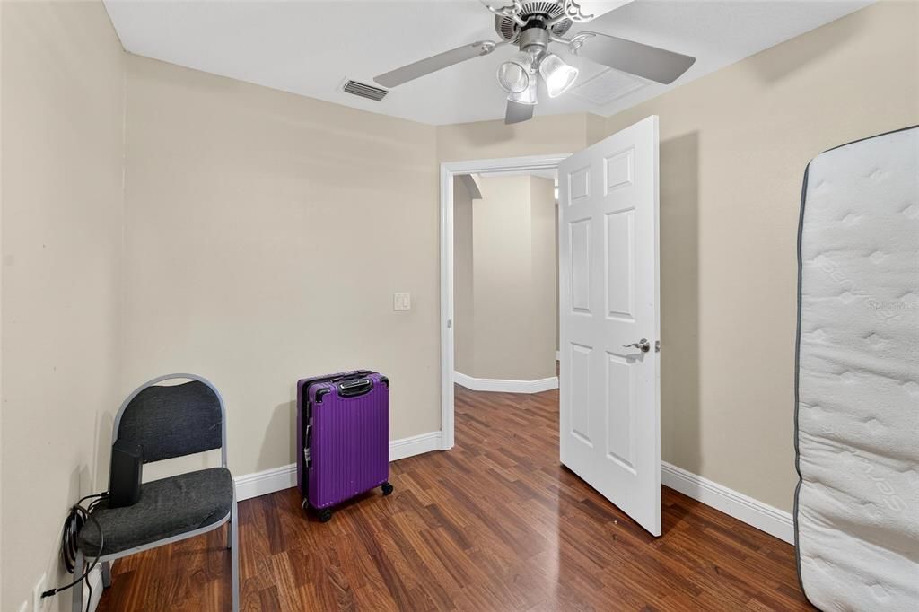 For Sale: $269,000 (3 beds, 2 baths, 1298 Square Feet)