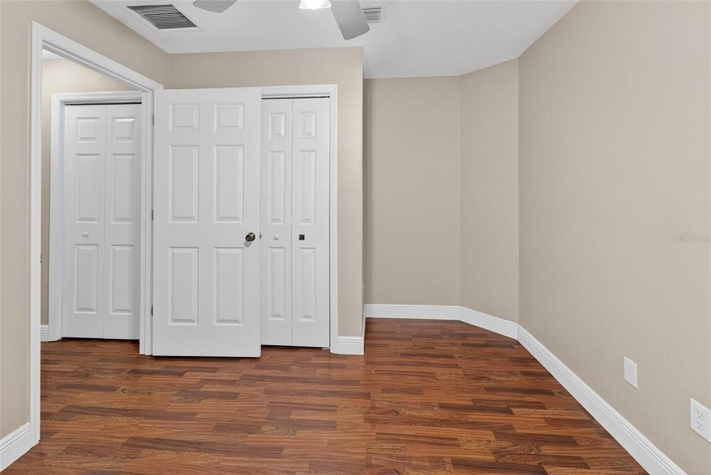 For Sale: $269,000 (3 beds, 2 baths, 1298 Square Feet)